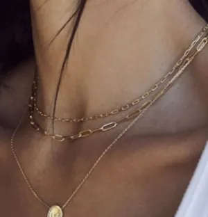 SCARLETT GEO CHAIN NECKLACE