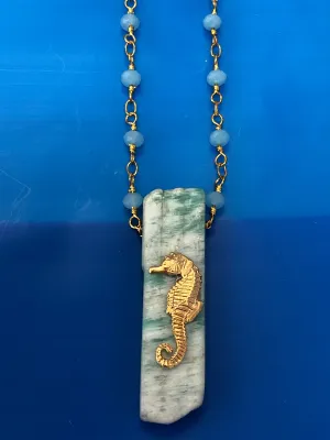 SEAHORSE PENDANT NECKLACE