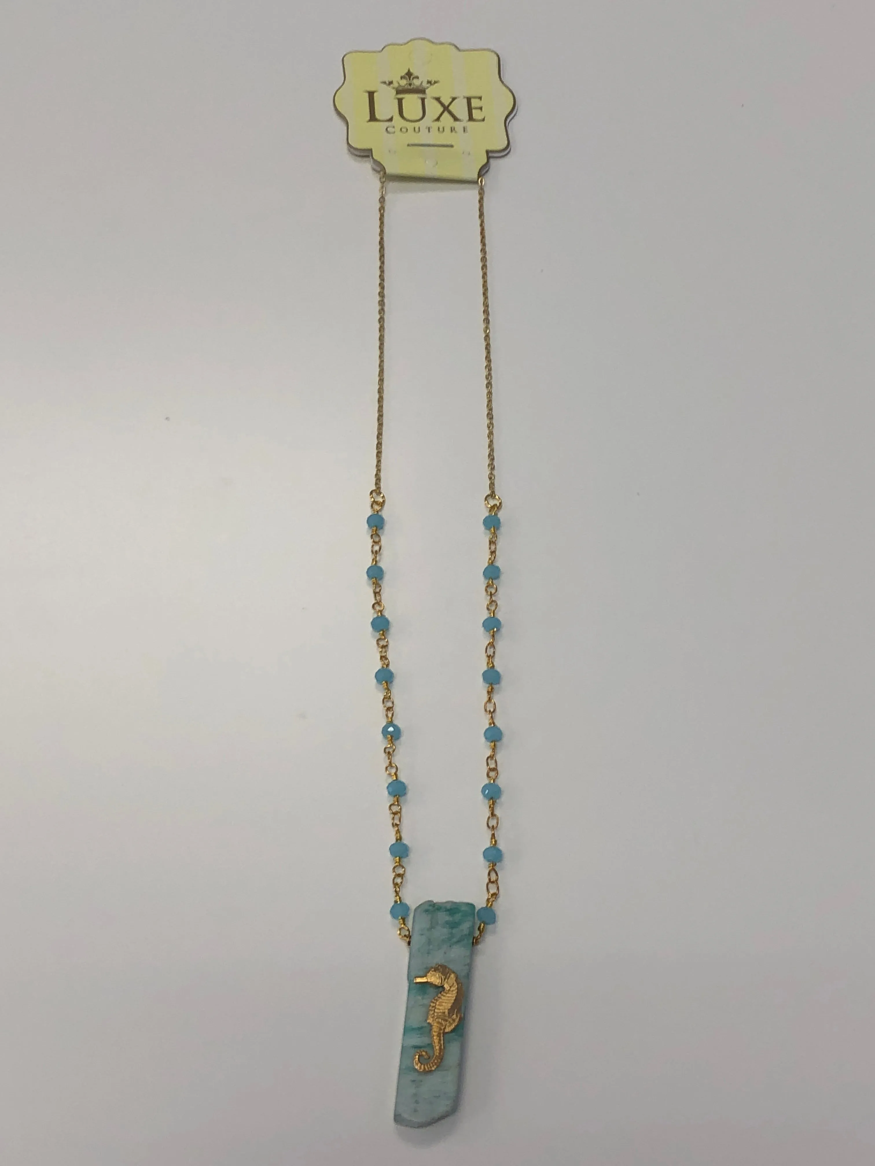 SEAHORSE PENDANT NECKLACE