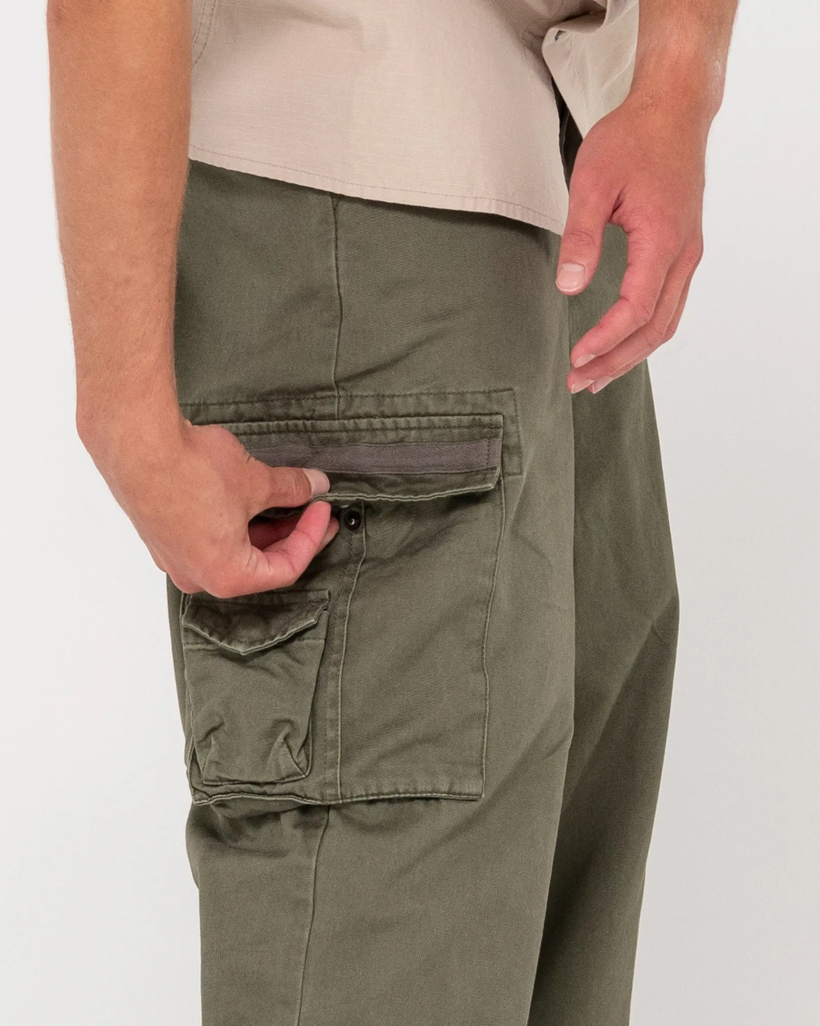 Sheetya Loose Fit Cargo Pant