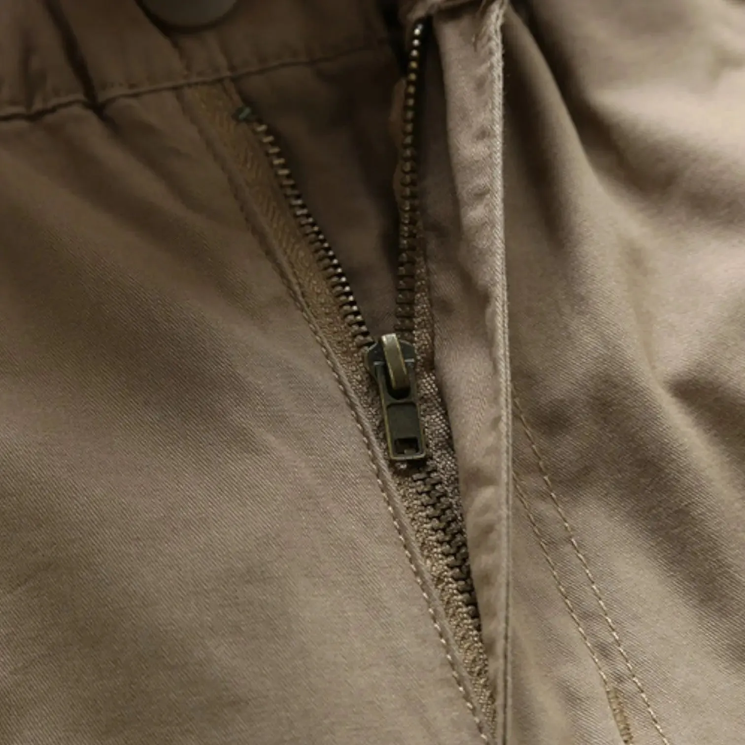 Short bermuda militaire