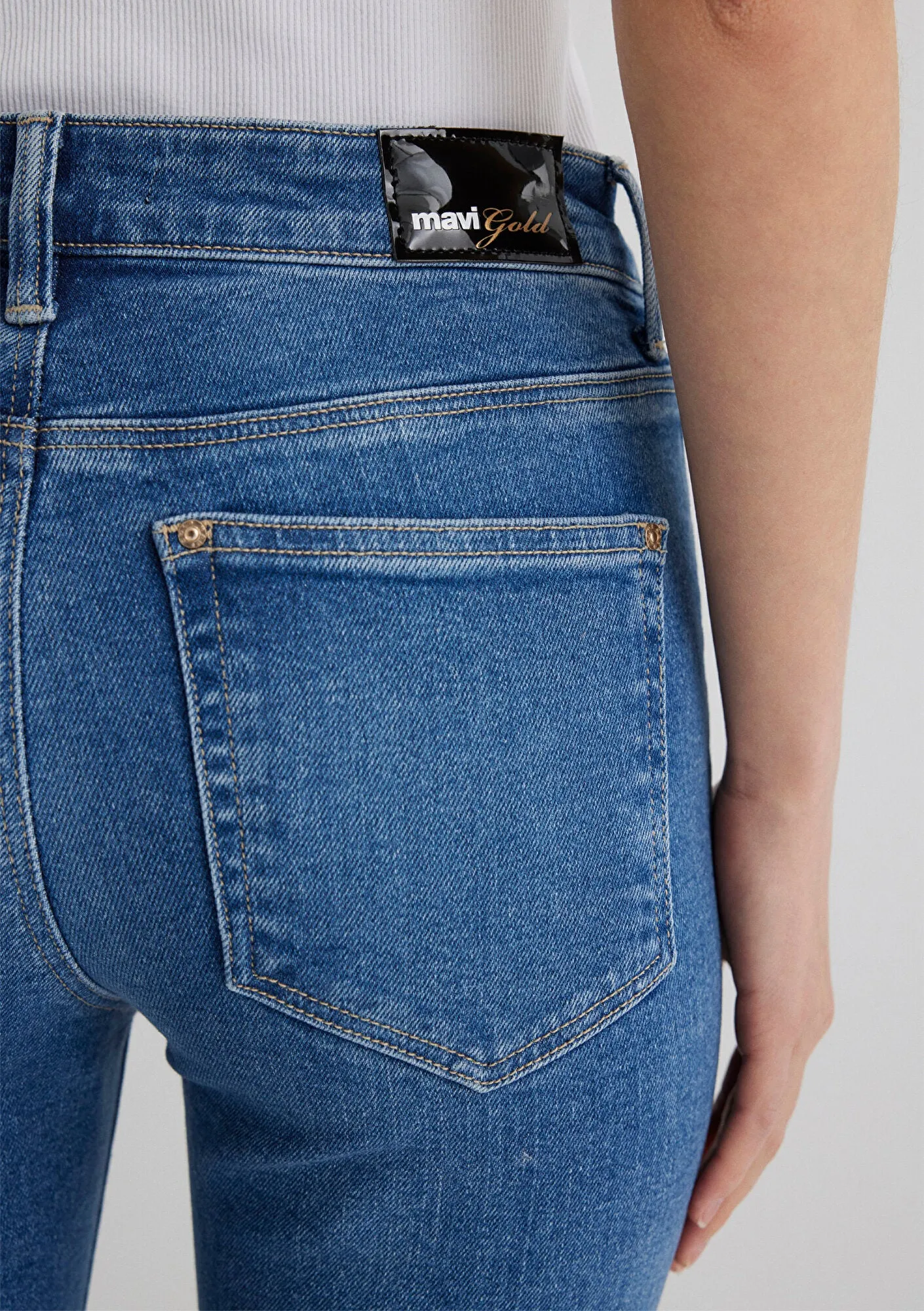 Sierra Mid Blue Gold Jean Pants