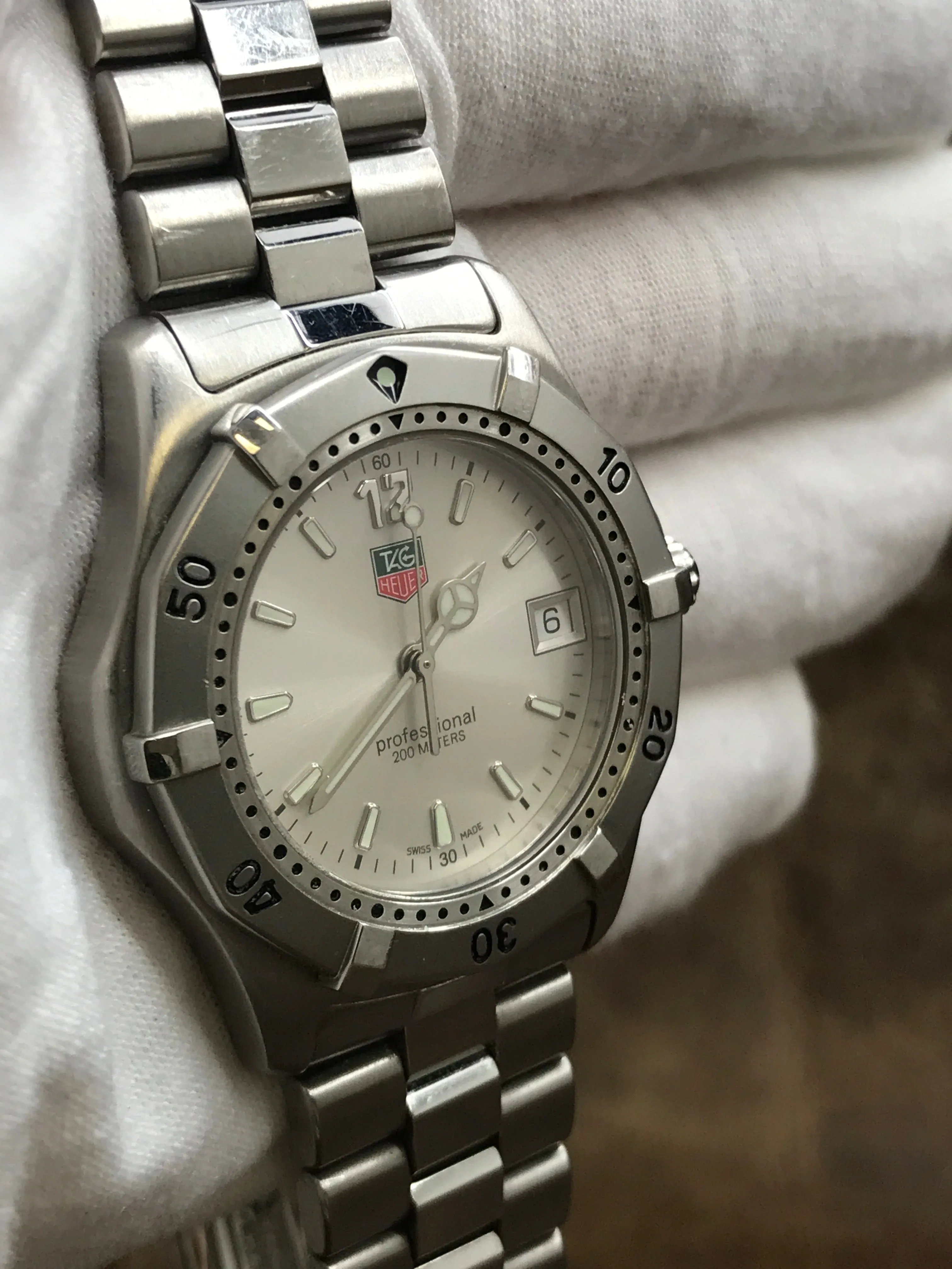 TAG Heuer Professional 200M WK1112-0 Silver Dial Quartz Watch