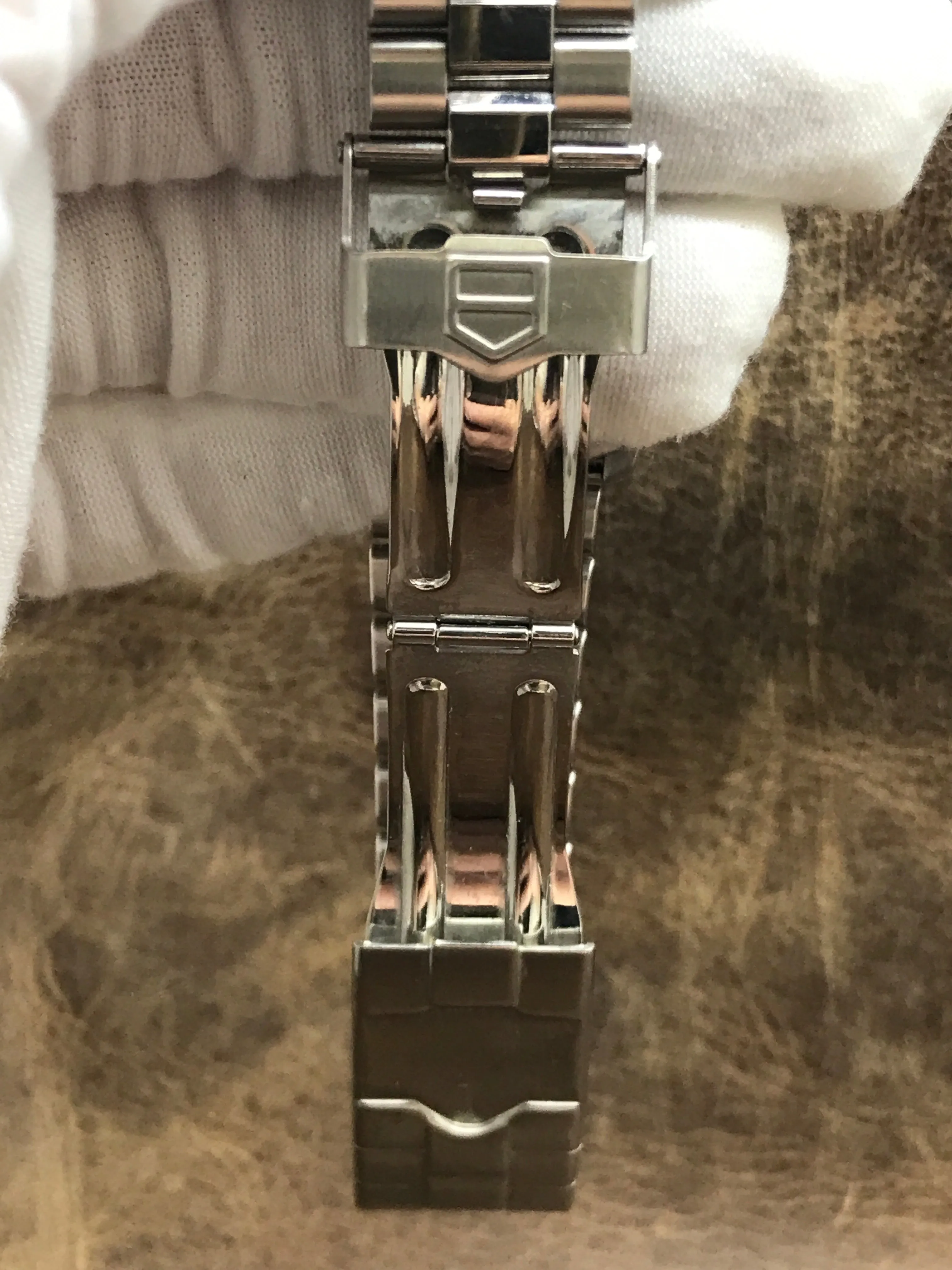 TAG Heuer Professional 200M WK1112-0 Silver Dial Quartz Watch