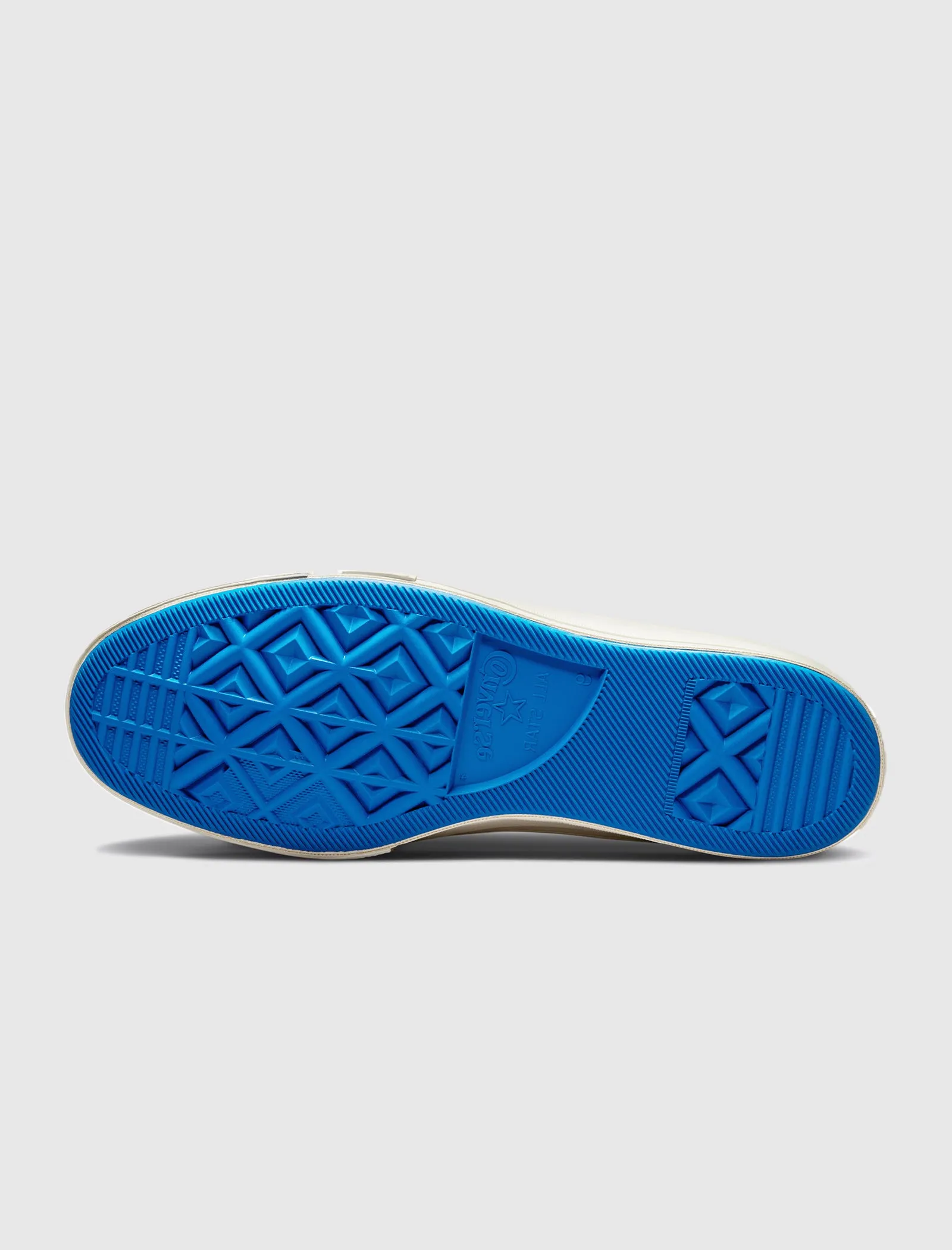 UNDEFEATED CHUCK 70