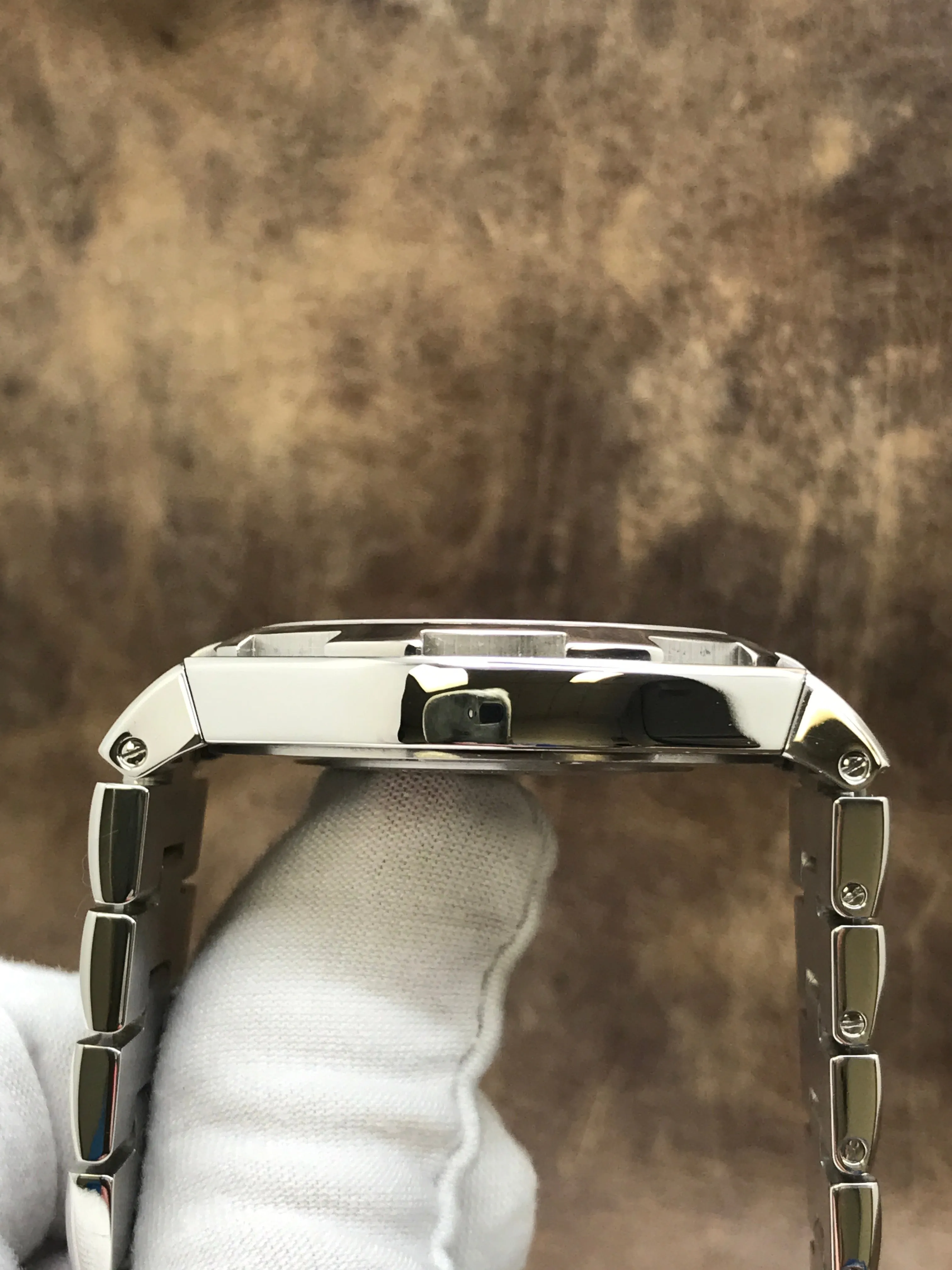 Vacheron Constantin Overseas 47040 White Dial Automatic Men's Watch