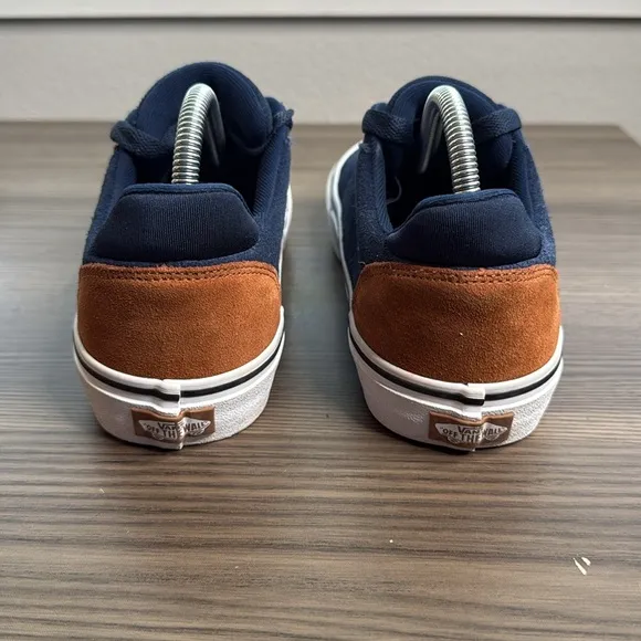 Vans Mens Blue Suede Deluxe Comfort Sneakers Size 8,5