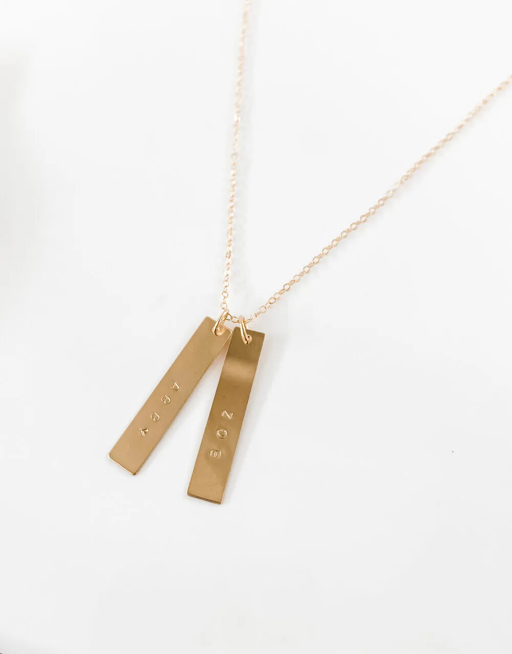 VERTICAL CHARLIE BAR NECKLACE