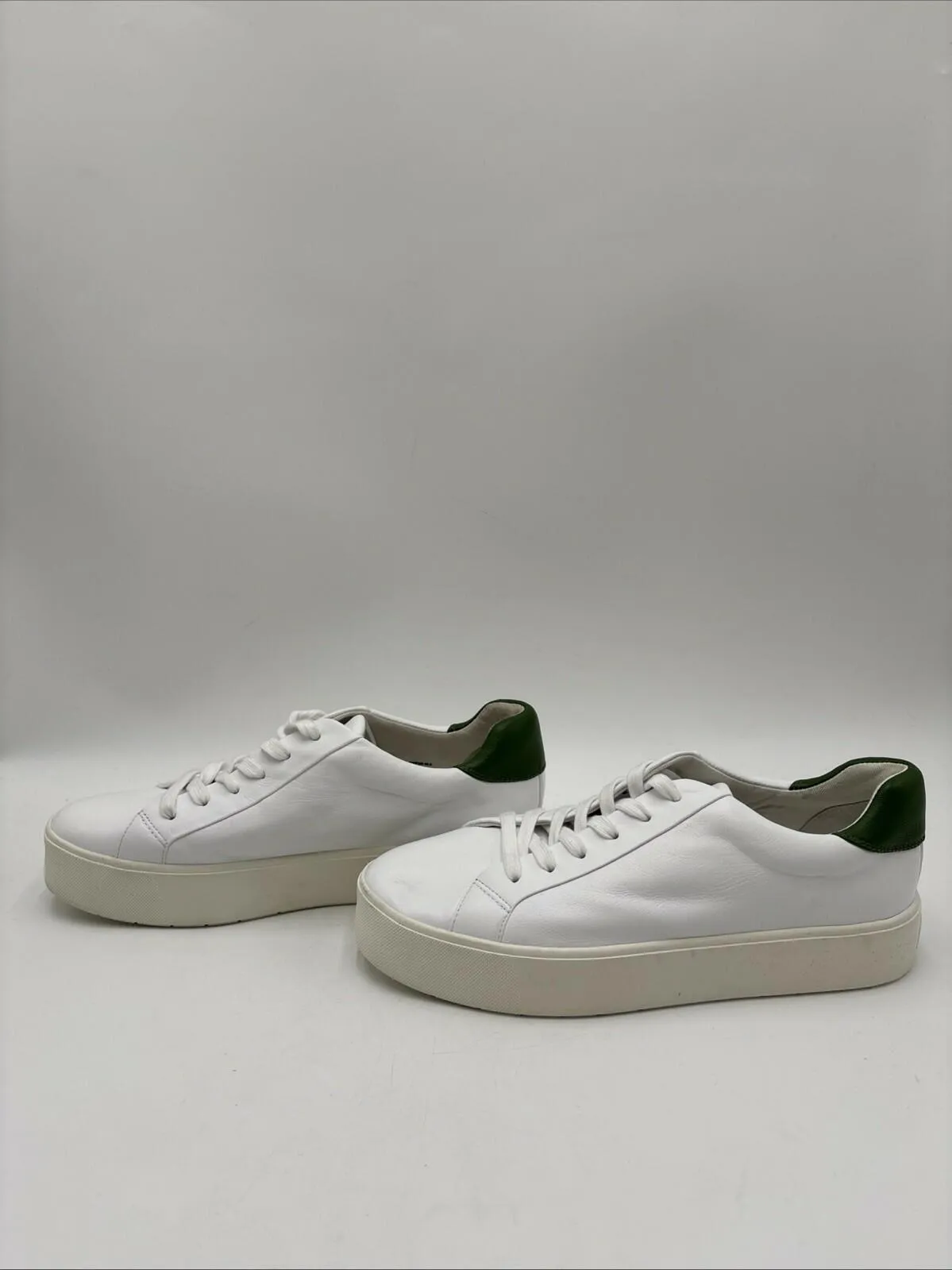 Vince Women's Benfield Leather Platform Sneakers White/Green Size 9.5M/40.5 - Very Good