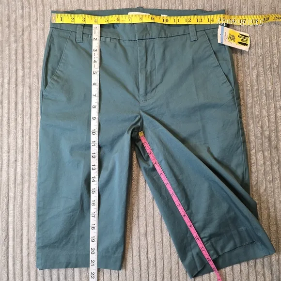 Vince Women's Teal Coin Pocket Bermuda Shorts 5 Pockets Size 6 NWT MSRP $195