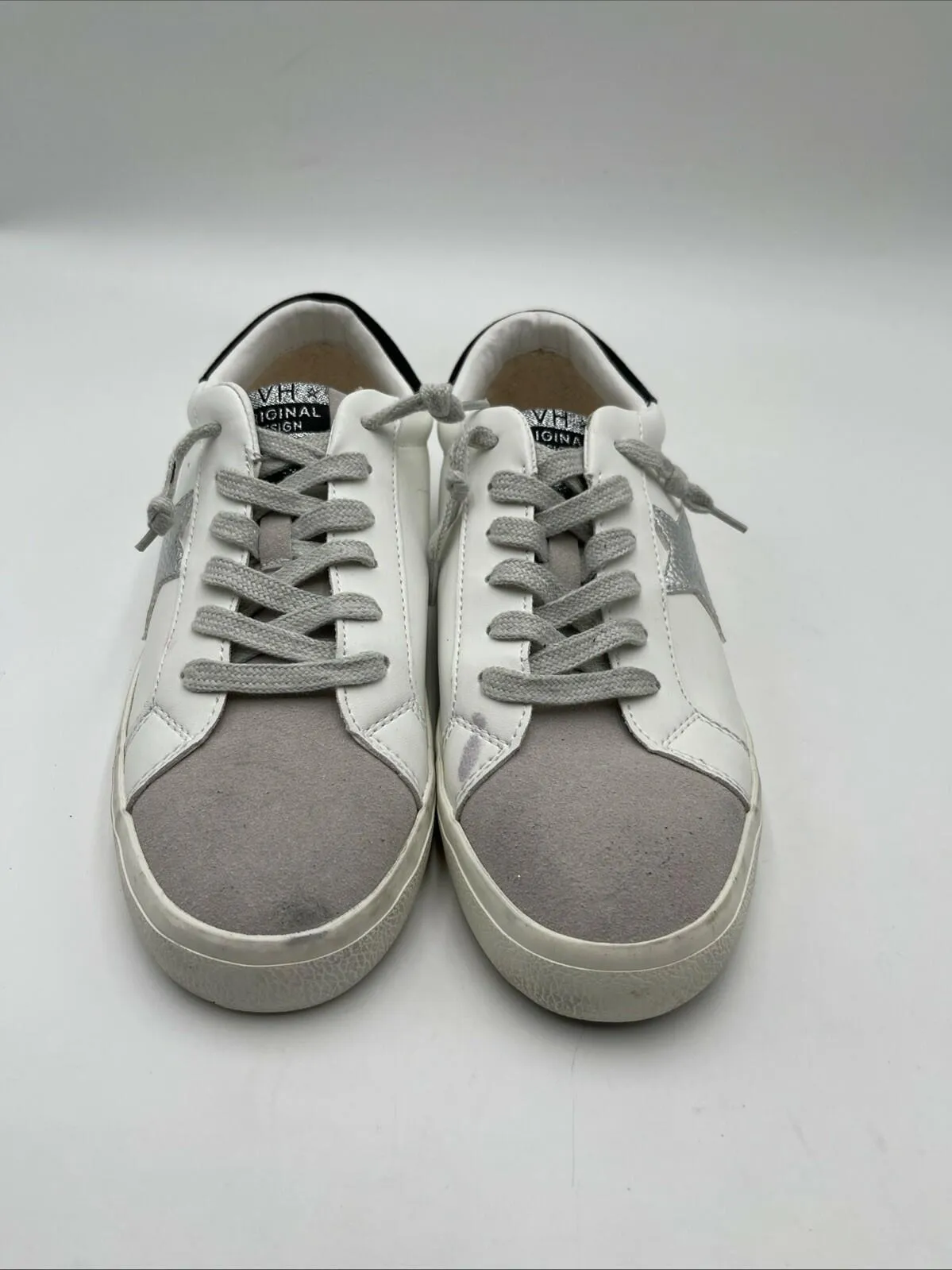 Vintage Havana Women's Liata EmbellishedStar Low Top Sneakers White Size 8 - Very Good