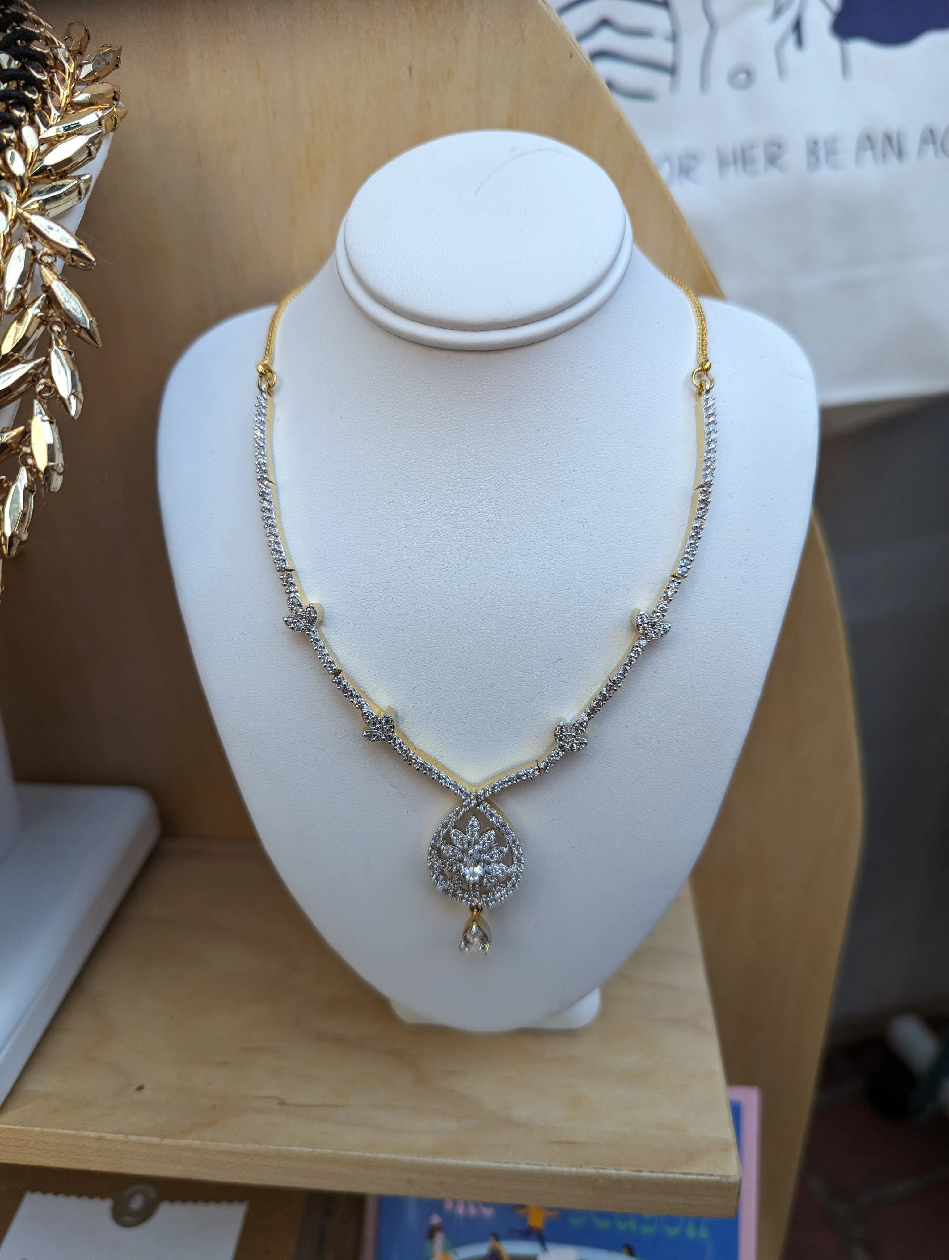 Vintage - Rhinestone Crystal Links Pendant Necklace