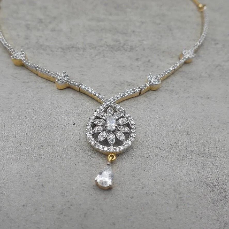 Vintage - Rhinestone Crystal Links Pendant Necklace
