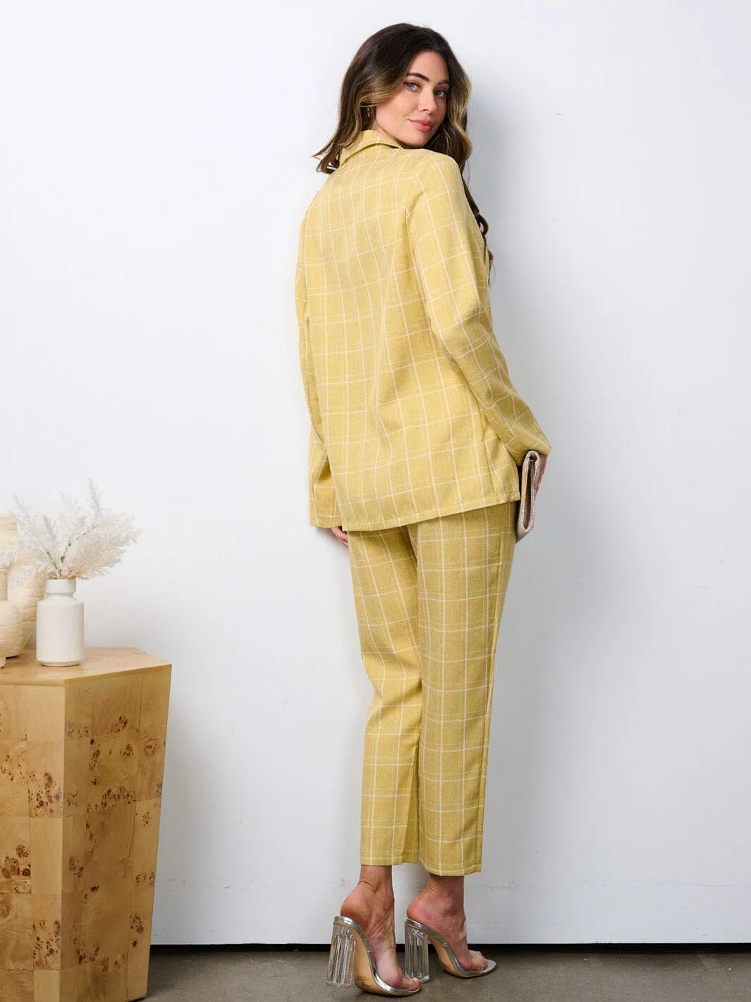 WOMEN'S LONG SLEEVE BLAZER & BUTTON CLOSURE PANTS 2PC. PLAID SET