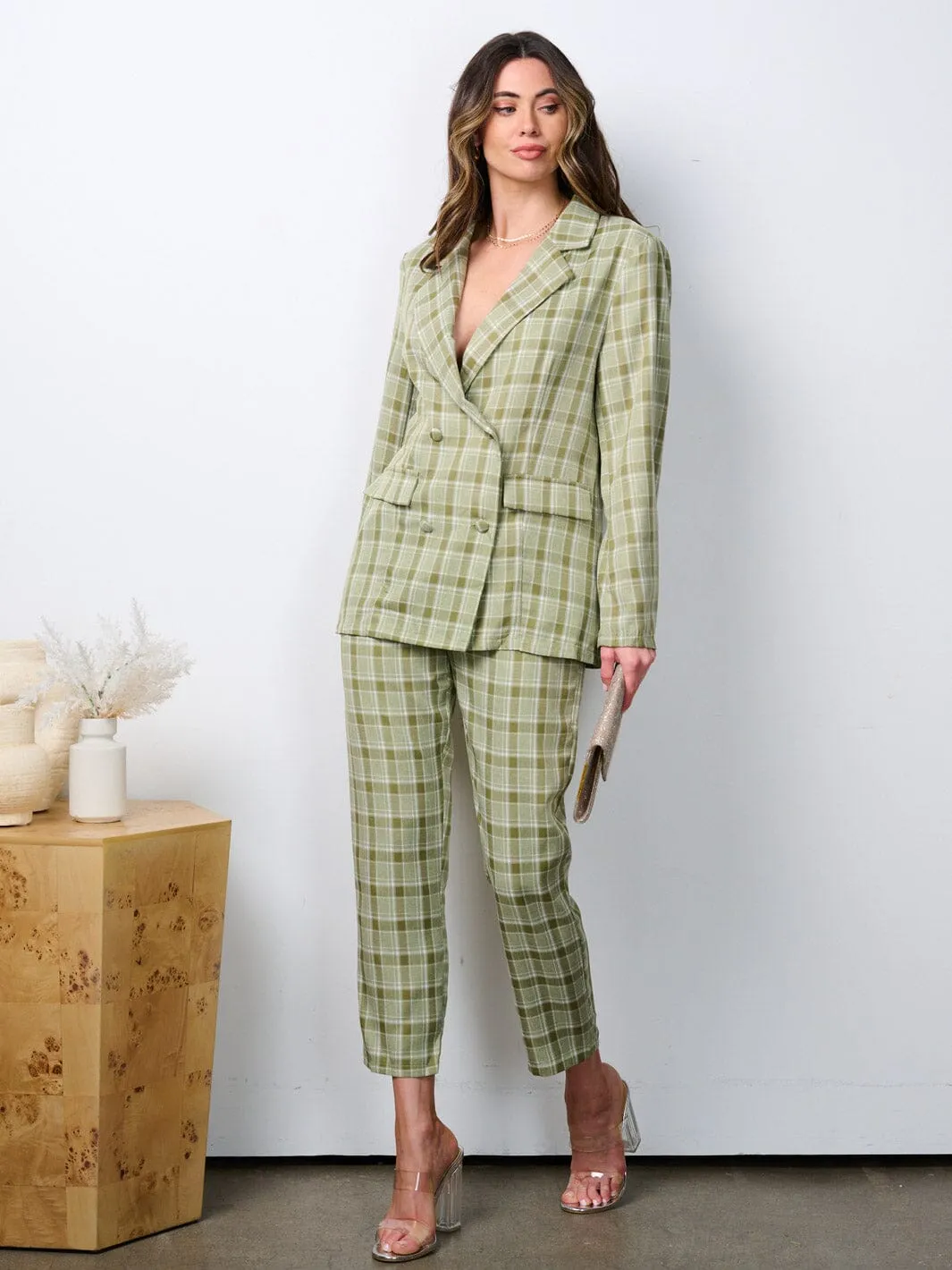 WOMEN'S LONG SLEEVE BLAZER & BUTTON CLOSURE PANTS 2PC. PLAID SET