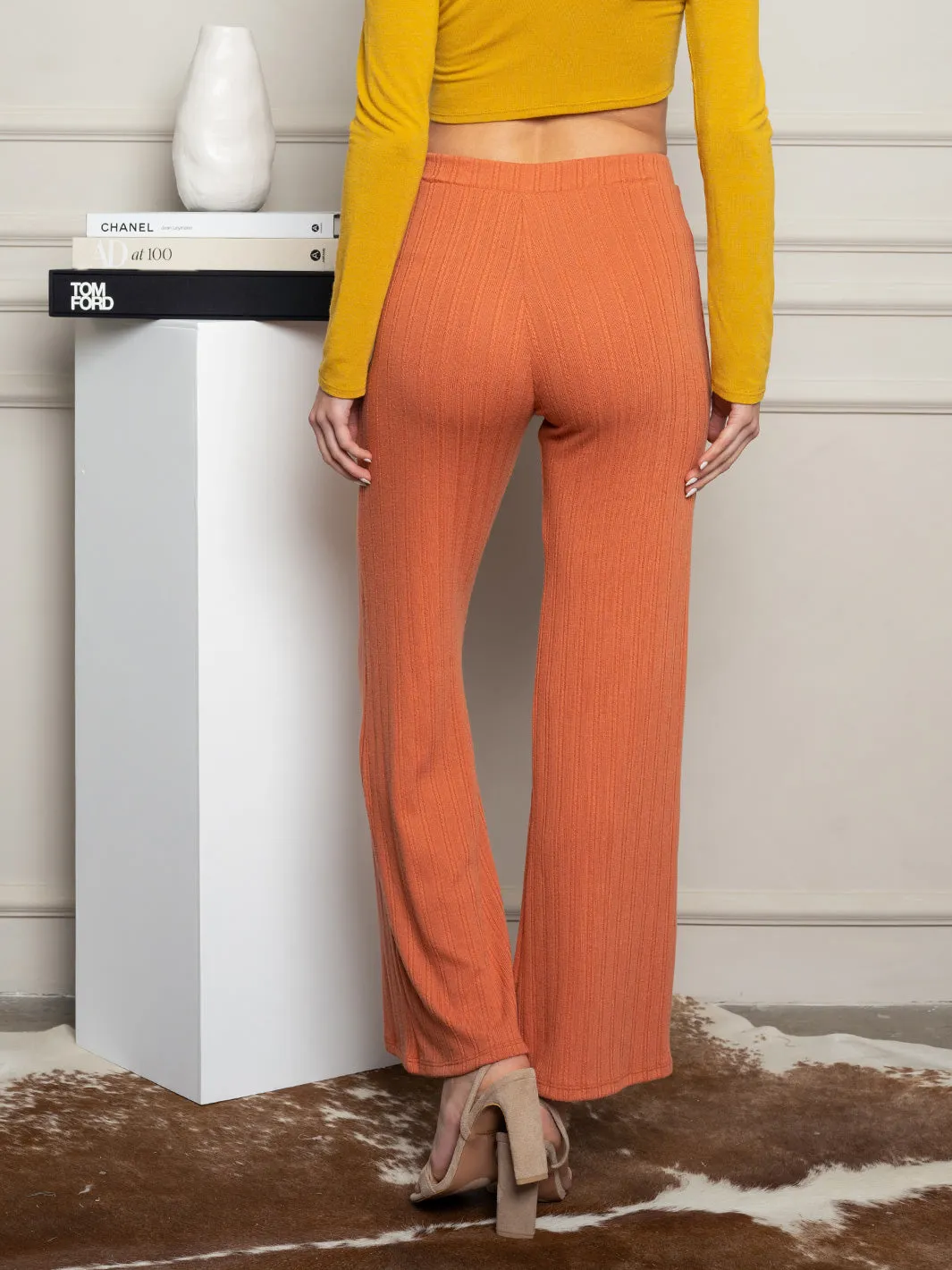 WOMEN'S RIBBED KNIT FLARE PANTS