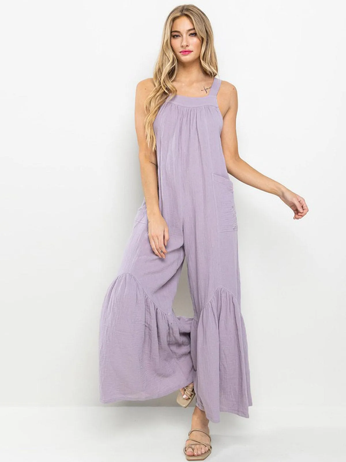 WOMEN'S SLEEVELESS OPEN BACK TIERED FRONT POCKETS WIDE LEG JUMPSUIT