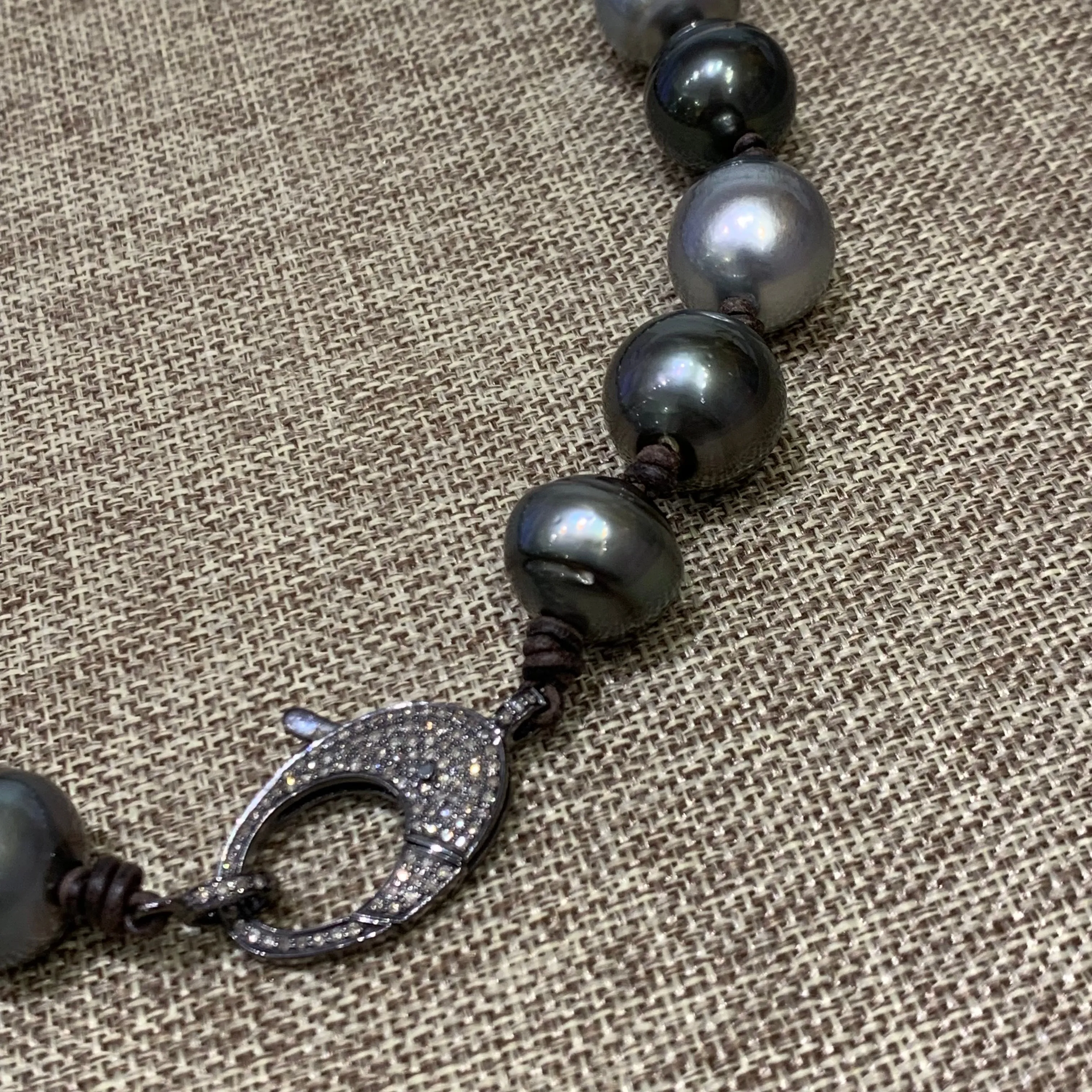 XL Tahitian Pearls w/ Diamond Clasp Choker | 16.75”